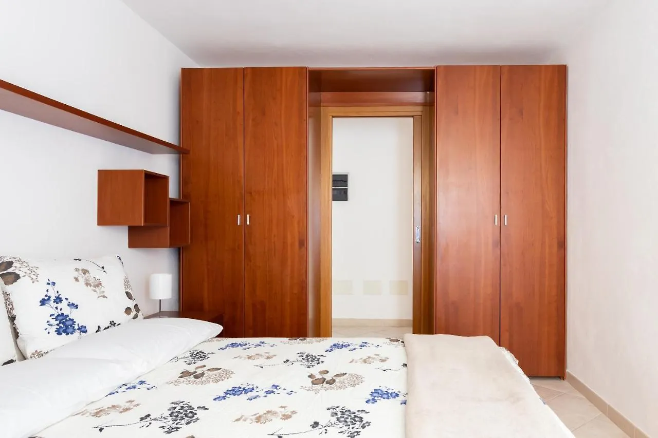 Spacious 3-Bedroom Apartment With Courtyard In Tempio Pausania - Perfect For Families Italia