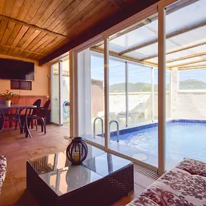villa-elisabeth-arriate.es-andalucia.com/